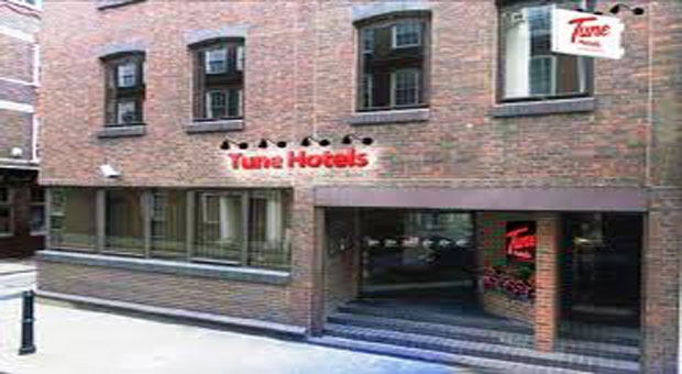 Tune Hotel 